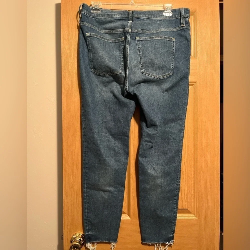 J Crew 10” Toothpick Straight Leg Denim Blue Jeans With Raw Hem Size 33